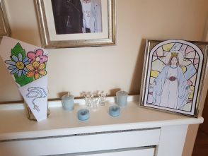 Caodhan's May altar.